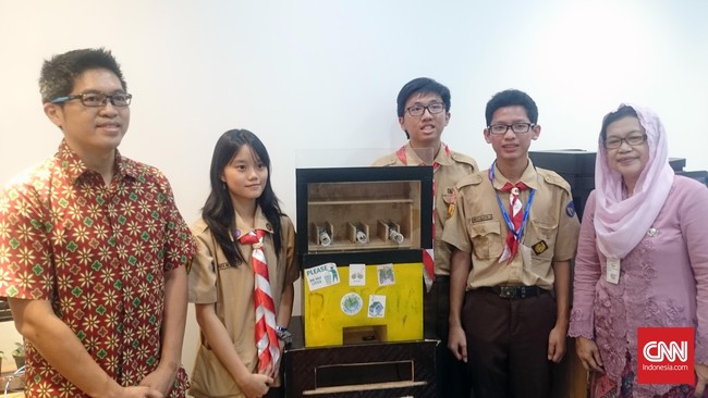 Samsung mendukung lomba robot pada salah satu SMA Negeri di Jakarta dengan memberikan sejumlah suntikan dana, dan tablet untuk menggerakkan robot.