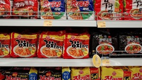 Dalam Sehari, 9.210 Bungkus Mi Samyang Terjual di Indonesia