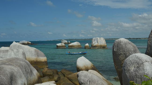 Masyarakat Bangka, yang masih terfokus pada komoditas tambang timah, dinilai sudah saatnya berpaling ke sektor pariwisata.