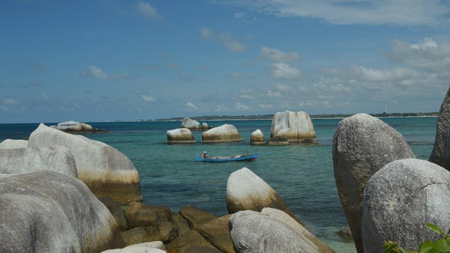 Bupati Belitung kemudian diminta menetapkan badan usaha yang akan membangun dan mengelola KEK pariwisata Tanjung Kelayang dalam waktu tiga tahun ke depan.
