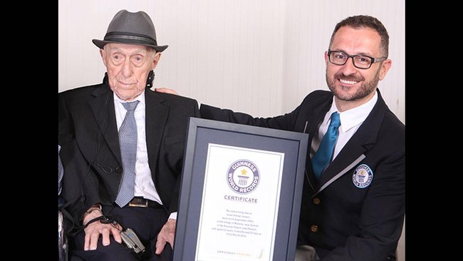 Seorang pria Israel yang merupakan korban selamat dari kamp Auschwitz, Israel Kristal, dinobatkan menjadi pria tertua di dunia oleh Guinness World Records.