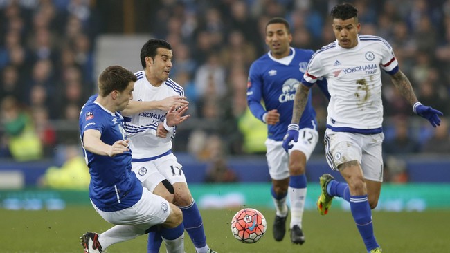 Duel Everton lawan Chelsea di babak pertama berjalan membosankan. Kedua tim tak menciptakan peluang emas dan gagal mencetak gol.