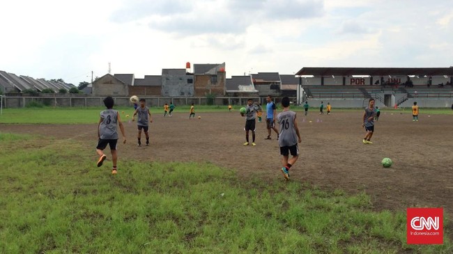 Pembinaan klub profesional ditentukan bagaimana mereka membangun sistem penyaringan talenta-talenta muda. Tak terkecuali Persib Bandung,