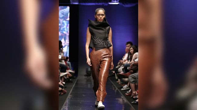 Ajang fashion Indonesia Fashion Week (IFW) yang seharusnya digelar pada April mendatang ditunda pelaksanaannya karena pandemi Covid-19.