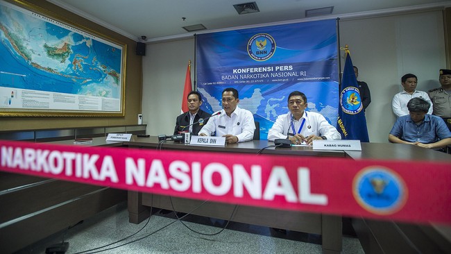 Kepala BNN Komisaris Jenderal Budi Waseso mencurigai ada unsur kesengajaan diloloskannya Nofiadi dalam Pilkada Ogan Ilir meski sudah mengonsumsi sabu.