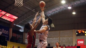Seri IV IBL Semarang, Satria Muda Tekuk Pacific