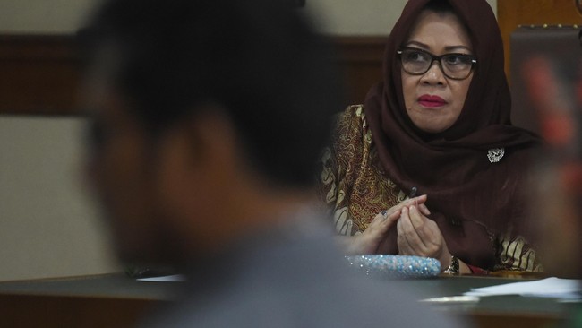 Napi kasus suap, Dewie Yasin Limpo, mendapat remisi HUT RI sebanyak 4 bulan 15 hari sehingga dalam waktu dekat akan segera bebas.
