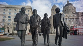 'Eight Days a Week,' Kumpulan Momen Langka The Beatles