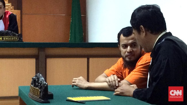 Stanzah yang gagal masuk ke Suriah, dituding hendak bergabung dengan ISIS. Dia langsung menerima vonis hakim yang lebih ringan dari tuntutan jaksa.