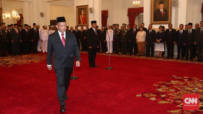 Menurut Ketua MPR RI Zulkifli Hasan, Komjen Pol Tito Karnavian adalah sosok polisi yang berprestasi, sehingga pantas menjadi Kapolri.