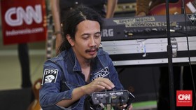Bolos Sampai Bully, Pengalaman Rekti Vokalis The S.I.G.I.T