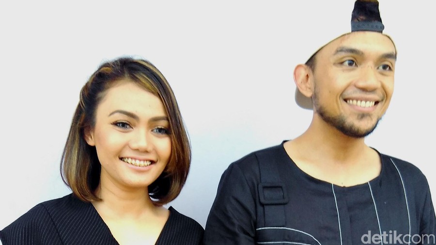 Rina Nose dan Fakhrul Razi