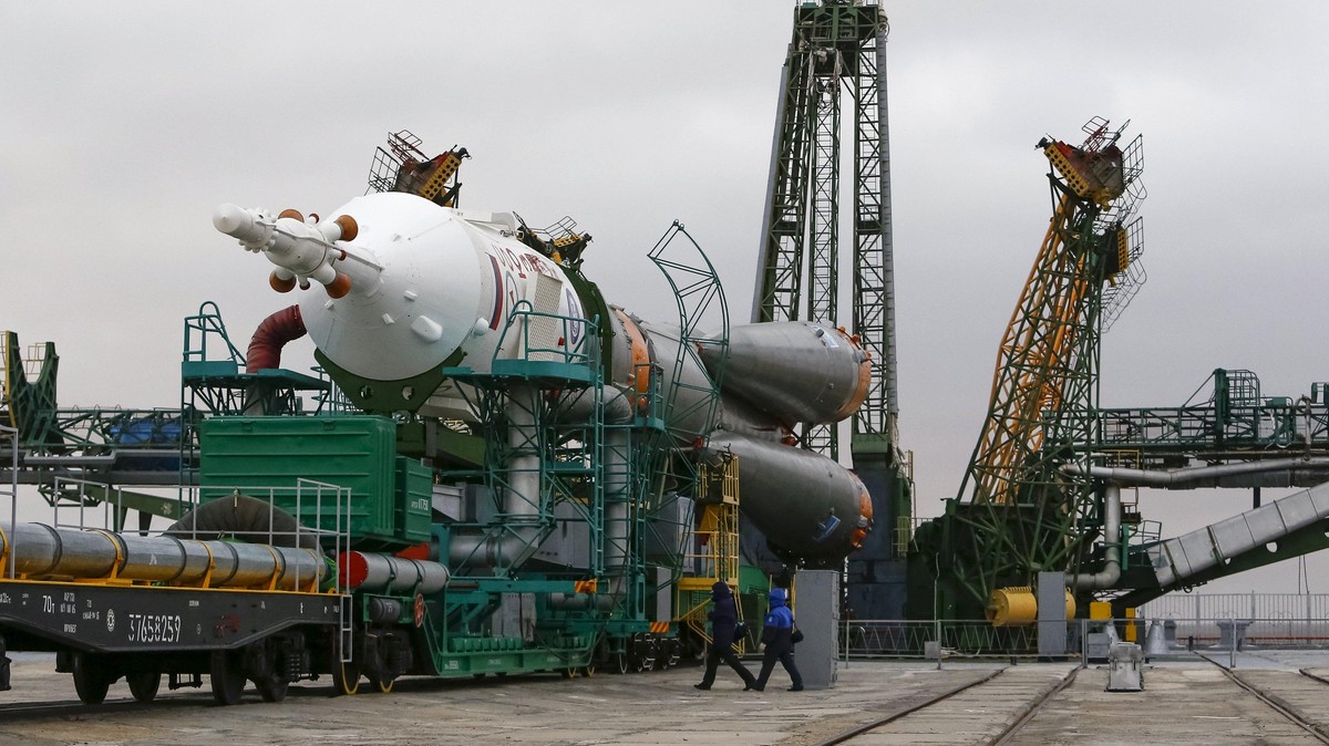 Melihat Detik-detik Peluncuran Roket Soyuz Rusia