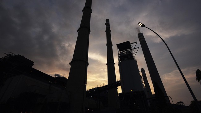 Saat ini, sistem kelistrikan Nunukan berdaya 11 MW dengan beban puncak 10,5 MW. Penambahan mesin diesel akan meningkatkan dayanya menjadi 17 MW.