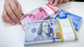 Rupiah Tersungkur, Transaksi Lindung Nilai 2015 Melonjak 237%
