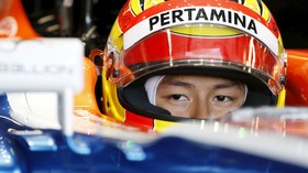 Foto Terbaik Latihan Bebas Pertama Rio Haryanto