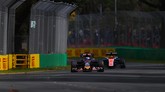 Foto Terbaik Latihan Bebas Pertama Rio Haryanto Di Melboure, Rio Haryanto memulai langkahnya di Formula 1 dengan menjalani sesi latihan bebas di Sirkuit Albert Park yang diguyur hujan.
