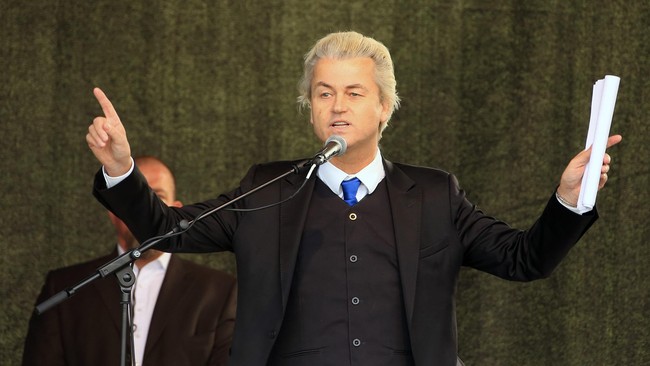 Politikus sayap kanan Belanda, Geert Wilders, diserbu netizen RI setelah menuntut Indonesia meminta maaf kepada negaranya atas perang masa kemerdekaan.
