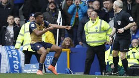 Pemain Muda Arsenal Tuai Pujian dari Legenda Nigeria