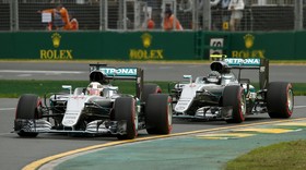 Rosberg Juara GP Australia Berkat Strategi Cerdas