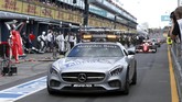 Kala Mobil Alonso Dibuat Berkeping-keping Fernando Alonso mengaku beruntung selamat dari kecelakaan parah di GP Australia. Dokter menyatakan pebalap Spanyol itu baik-baik saja.