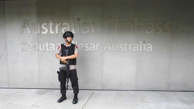 Gedung yang merangkap Kantor Perwakilan Australia untuk ASEAN ini merupakan Kedubes terbesar yang pernah dibangun oleh Canberra.