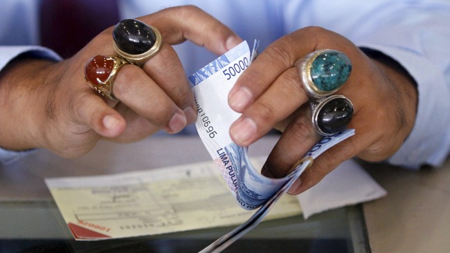 Tingginya NPL sampai akhir Februari disebut Perbarindo akibat pendeknya jumlah hari kerja yang berpengaruh pada kinerja collection ke nasabah kredit.