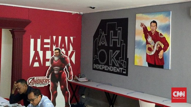 Pendiri Teman Ahok Singgih Widyastono membenarkan ada uang bayaran untuk sejumlah relawan yang mengumpulkan KTP termasuk untuk mengganti transport para relawan.
