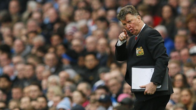 Louis van Gaal menyebut pemain Manchester United saat ini masih minim mental juara dan berada dalam proses transisi.