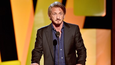 img-title Sean Penn Garap Film Dokumenter soal Invasi Rusia ke Ukraina