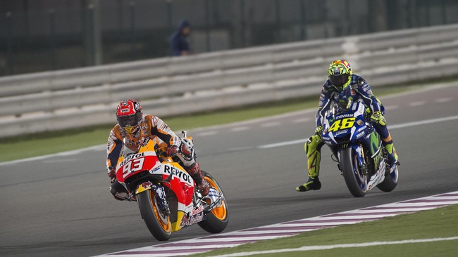 Marc Marquez meminjam skuter milik seorang fotografer untuk kembali ke pit dan pada akhirnya meraih posisi start keempat di GP Assen.
