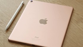 Apple Sengaja Turunkan Performa iPad Pro 9,7 Inci