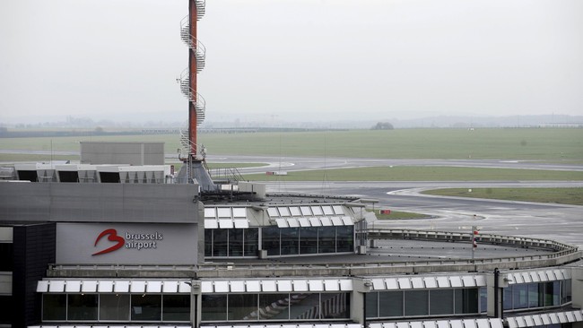 Semua penerbangan dari dan menuju Belgia dalam jangka waktu 24 jam dibatalkan karena pegawai pengawas lalu lintas udara (ATC) mogok kerja sejak Selasa (12/2).