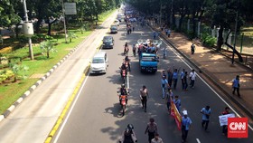 Pendemo Uber dan GrabCar Bergerak ke Istana