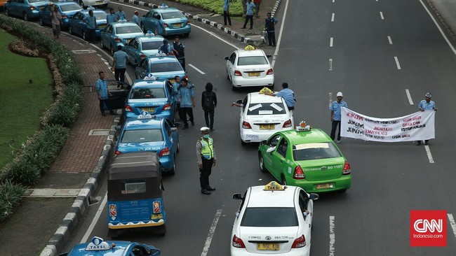 Anggota Komisi Perhubungan DPR RI Sadarestu Wati menilai transportasi berbasis aplikasi tidak mungkin ditutup.