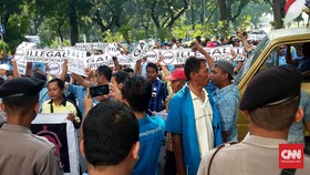 Pengunjuk Rasa PPAD Padati Kemkominfo