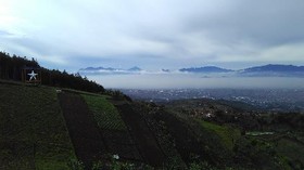 Menikmati Panorama Puncak Bintang di Bandung