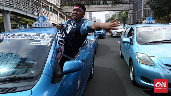 Jokowi Kasih Rp600 Ribu ke 197 Ribu Sopir Taksi Lawan Corona