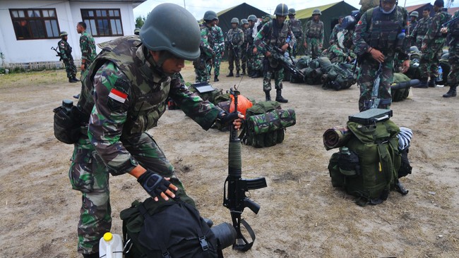 Kapolri juga akan memberikan pengarahan dan apresiasi kepada Satgas Operasi Tinombala yang berhasil menumpas Santoso, pemimpin kelompok teroris di Poso.