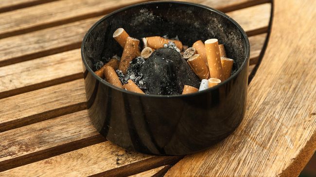 Cara Menghilangkan Bau Rokok di Ruangan, Cuma Pakai Cuka dan Soda Kue