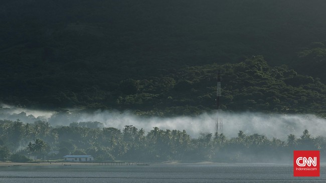 BMKG memprediksi suhu udara hari ini di wilayah Jawa Barat bagian selatan secara umum berkisar antara 18 hingga 32 derajat celsius.