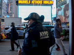 Radio NYPD Dibajak Demonstran, Breaking The Law Judas Priest Mengudara