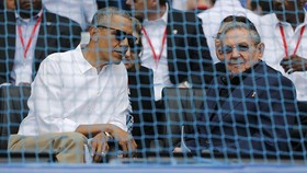 Diplomasi Bisbol Obama dan Castro di Havana