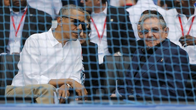 Menggunakan diplomasi bisbol, Barack Obama dan Raul Castro mencoba membangun kembali fondasi hubungan AS dan Kuba.