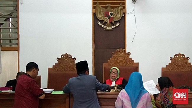 KPK menganggap perkara penyelidikan ini bukan merupakan objek praperadilan sehingga belum memerlukan kehadiran dari para saksi. 
