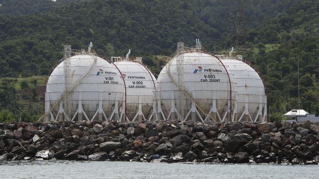 Penurunan Harga Gas Poles Kinerja Industri Baja dan Logam Target produksi baja sebanyak 20 juta ton sampai tahun 2020 akan ditopang oleh komitmen Presiden Joko Widodo menurunkan harga gas bagi industri.