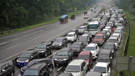 Jokowi Mau Proyek Jalan Tol Bogor-Ciawi-Sukabumi Tuntas 2018