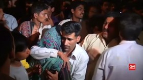 Suasana Duka Selimuti Keluarga Korban Bom di Pakistan