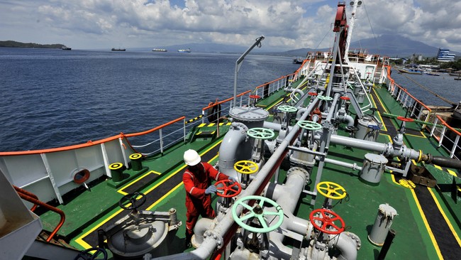 Anak usaha Pertamina mendapatkan pembiayaan atau utang senilai Rp1,94 triliun untuk pengadaan dua kapal tanker VLCC.