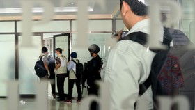KPK Periksa Rektor Universitas Airlangga Mohammad Nasih